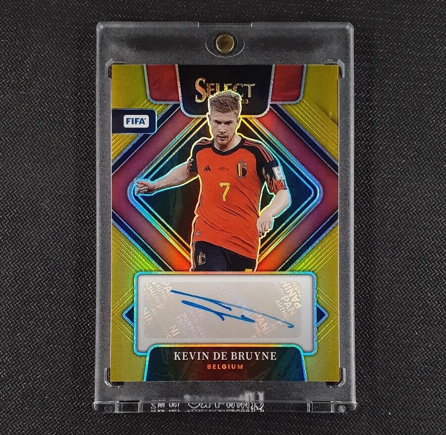 2022-23 Panini Select FIFA Signatures #S-KDB Kevin De Bruyne 2022-23 Panini Select FIFA Signatures #S-KDB Kevin De Bruyne