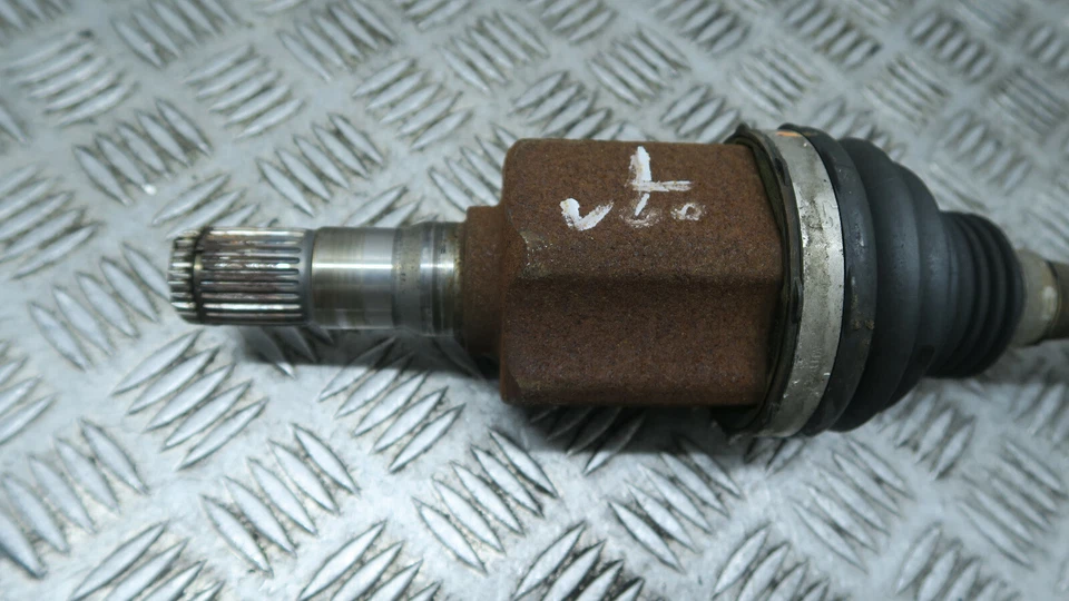 2013 VOLVO V60 1.6 DIESEL FRONT AUTO DRIVESHAFT LEFT PASSENGER SIDE REF2129 — 第 2/4 张图片