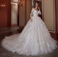Ball Gown Wedding Dress Long Sleeve Gorgeous Court Train O-Neck Bridal Gowns