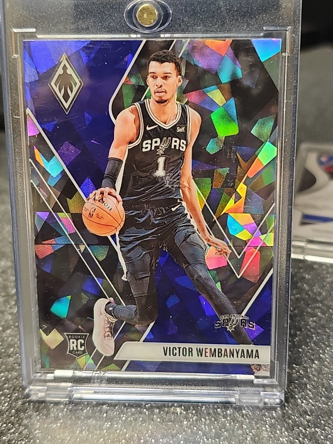 2023-24 Panini Phoenix - Rookies Victor Wembanyama #256 Blue Ice (RC)