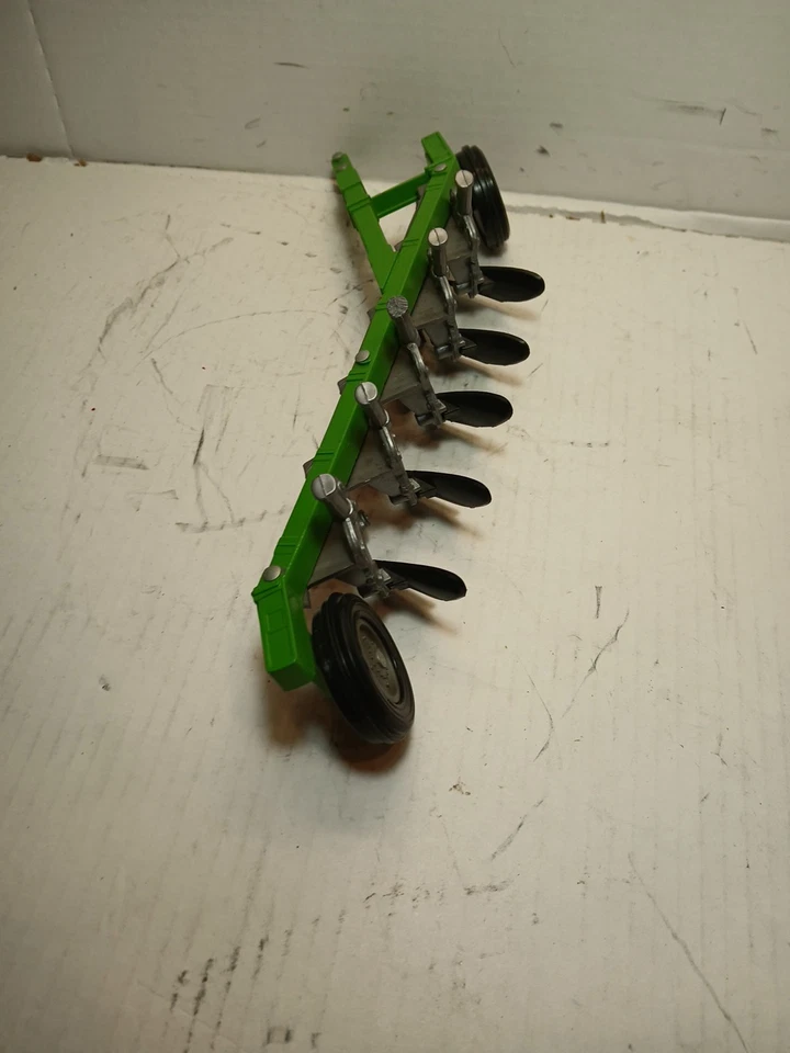 Arado de cinco fondos de metal y plástico a escala 1/16 Deutz-Allis en caja Foto 4 de 4