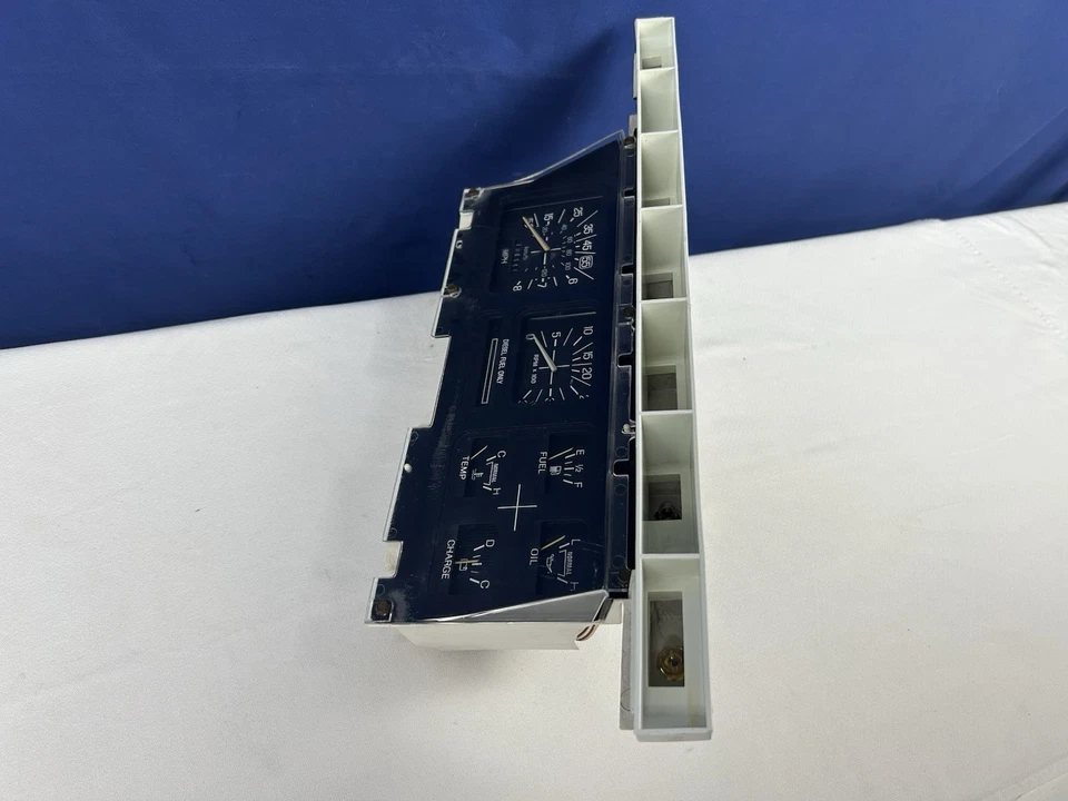 Cuadro de instrumentos Ford F150 F250 Bronco 1980-1986 velocímetro con tacómetro Foto 4 de 4