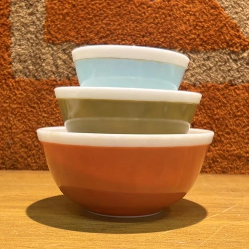 ✨Vintage Find✨ Pyrex Primary Colors 401 402 403 Nesting Bowls Set