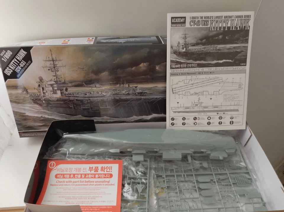 MODELLINO nave 1/800 USS CV-63 KITTY HAWK Academy 14210 scala 1:800 STUPENDA - Immagine 3 di 4