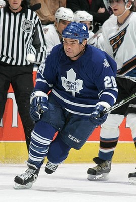 Tie Domi Toronto Maple Leafs skates at the game v the Washin- Ice Hockey Photo