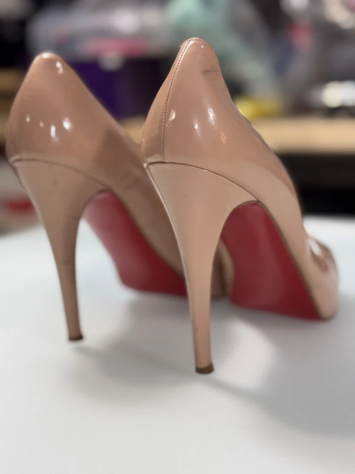 Christian Louboutin леди Peep 150 голая лакированная телячья кожа каблуки размер 39,5 / 9,5 - Изображение 4 из 4