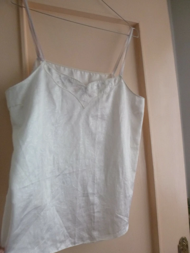 PETITE CHEMISE CHANTELLE MOIREE DOUBLE BRETELLES TAILLE 44 TBE - Photo 1/2