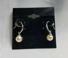Silver Tone Faux Pearl Off White Dangle Pierced Jewerly Fashion Earrings 