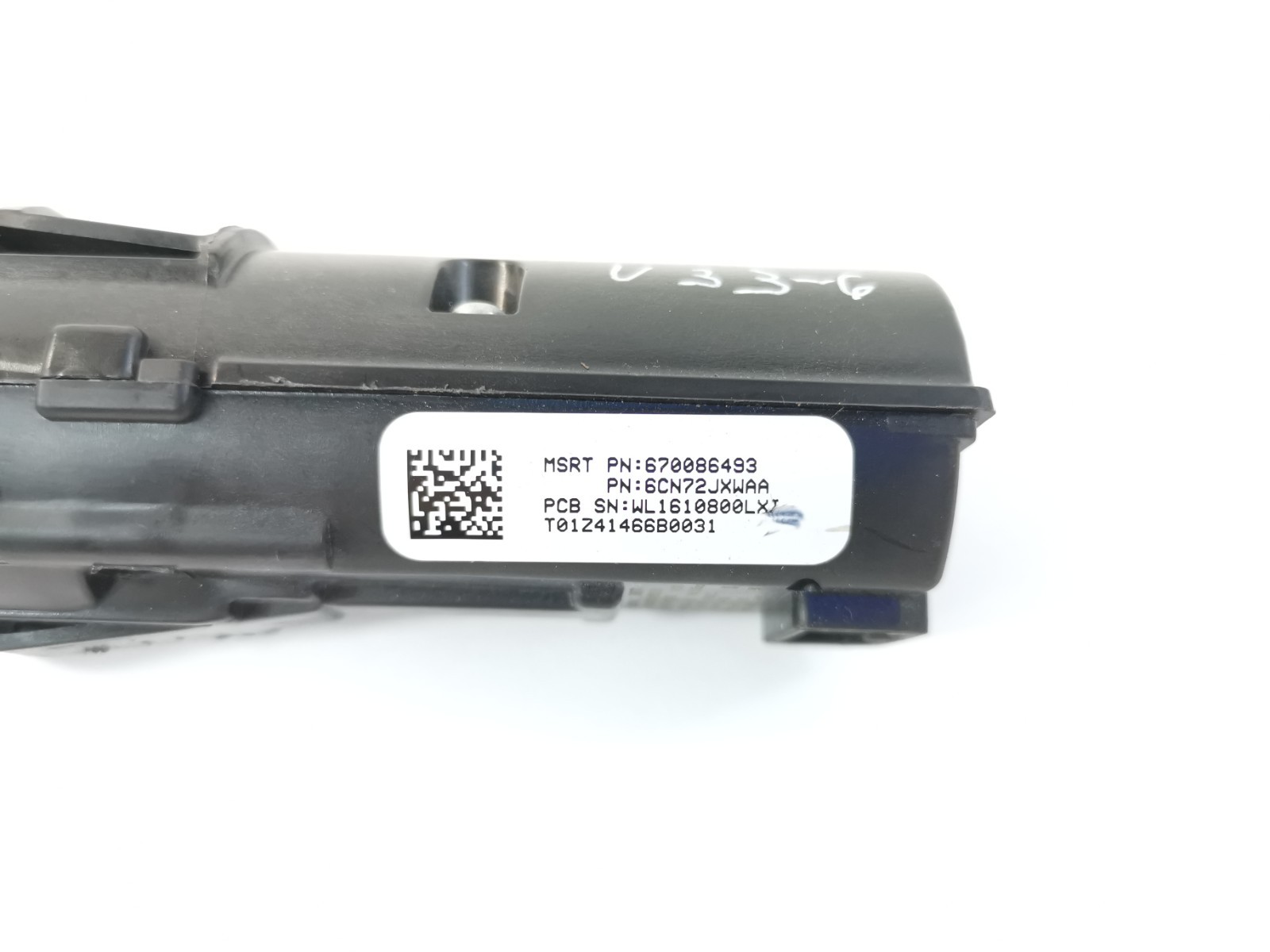 Maserati Levante 3.0 L 2017 Engine Ignition Start Stop Push Button 670086493 OEM
