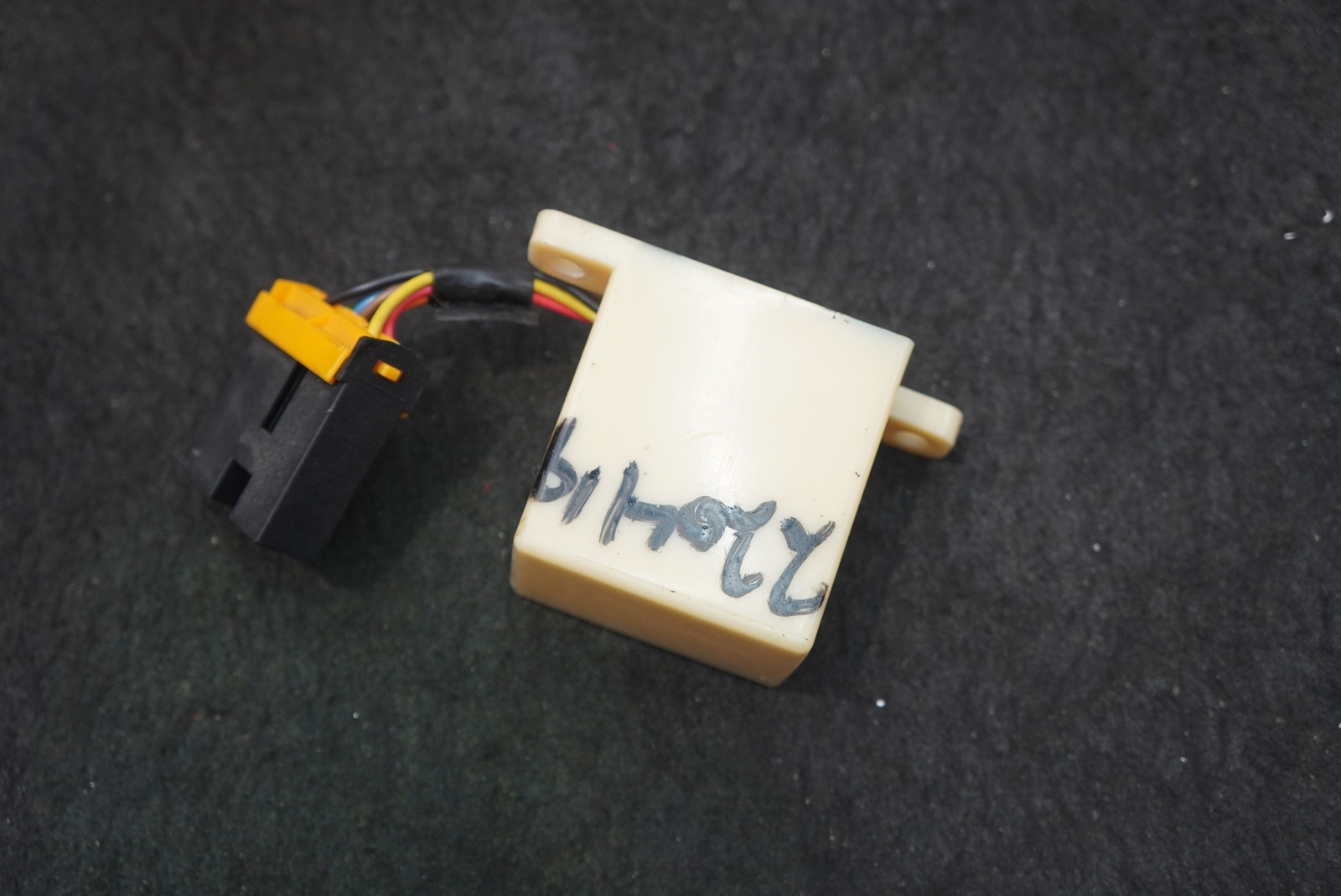 Hydraulic Brake Pressure Warning Lamp Relay Module UD70076 Bentley Mulsanne 1988