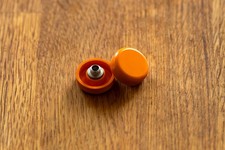 2x Originale Olivetti Spool Nut Cover / Coprilavello per Olivetti Valentine