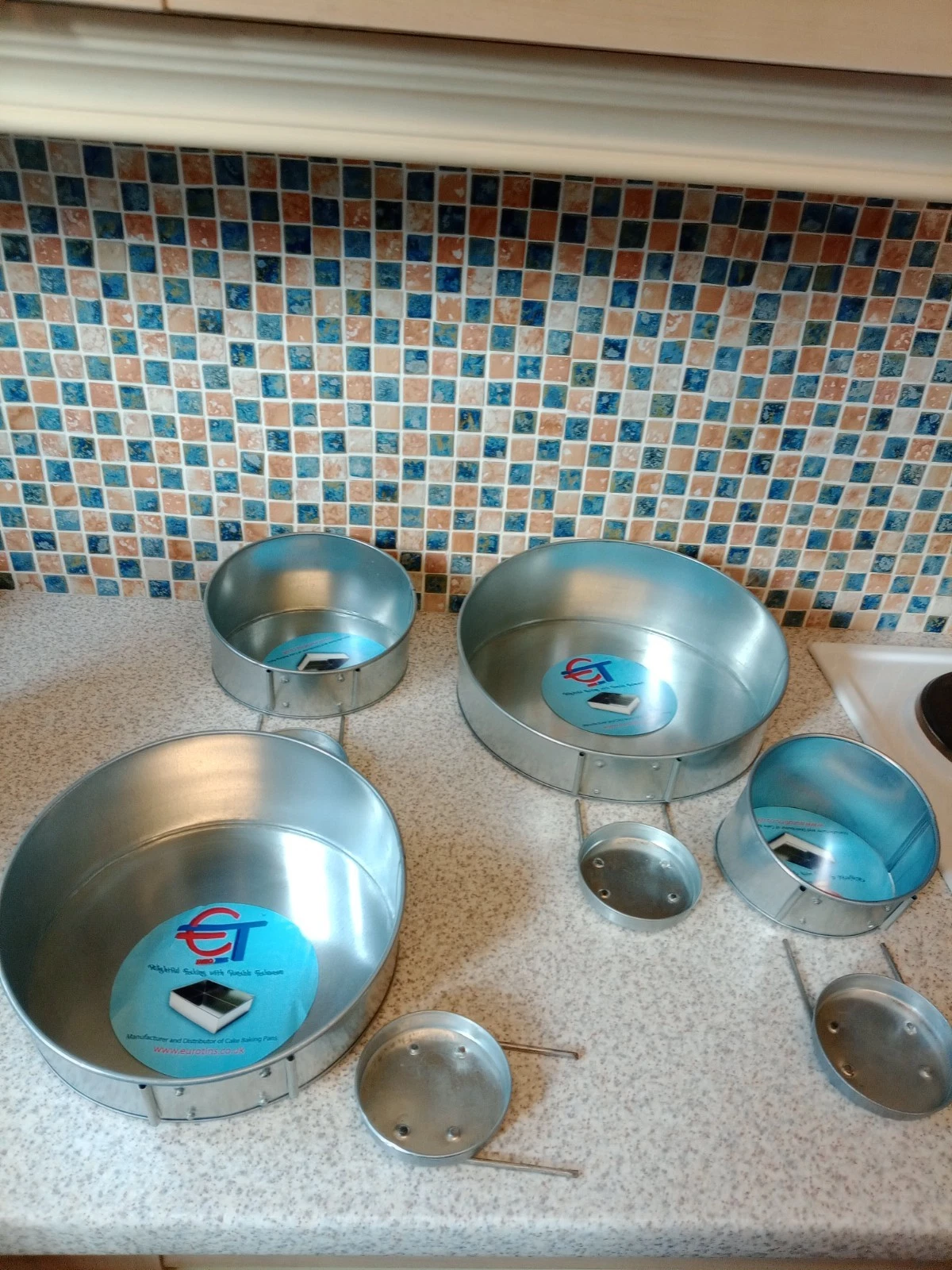 EURO TINS TOPSY TURVY 4 TIER ROUND CAKE TINS WITH DETACHABLE STANDS 5" 7" 9" 11"
