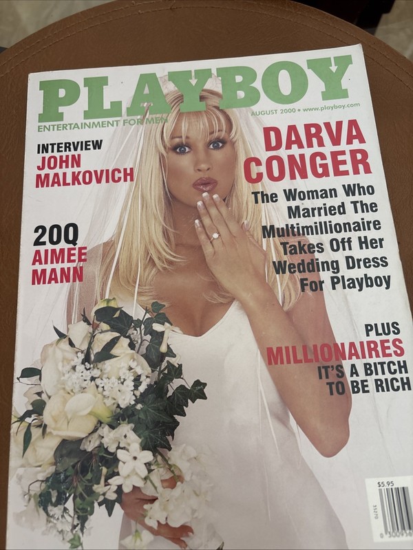 Playboy Magazine August 2000 Cover: Darva Conger Playmate: Summer Altice