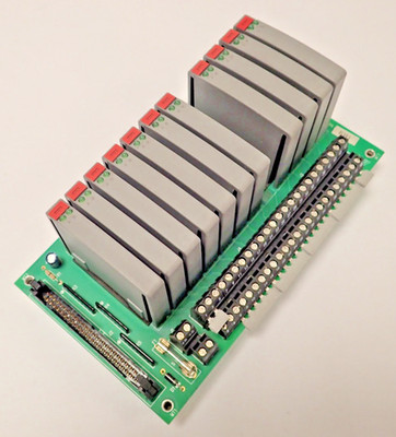 GRAYHILL 70LRCK24-HL 0729 TST:AR 24-CHANNEL I/O MODULE RACK + 70L-IDC RELAYS