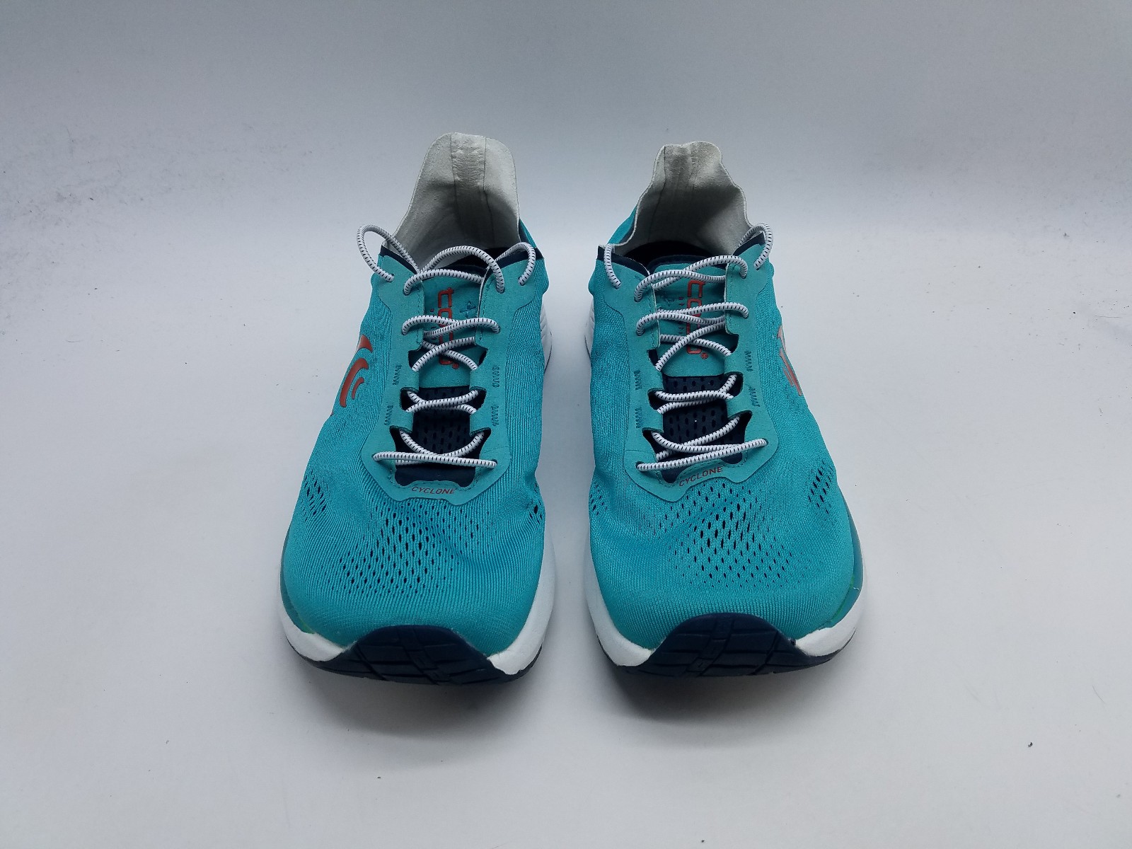 Topo Cyclone Men's Size 8 Running Shoes Cyan Red