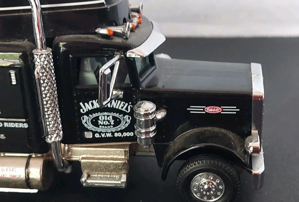 Matchbox KS189/SA-M Peterbilt Jack Daniels 18 Wheeler Truck Diecast 12" W COA - Image 3 of 4