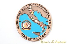 Metall-Plakette "Vespa World Days 2024" - Pontedera / Italien - Nur 75 Stk.! VCD