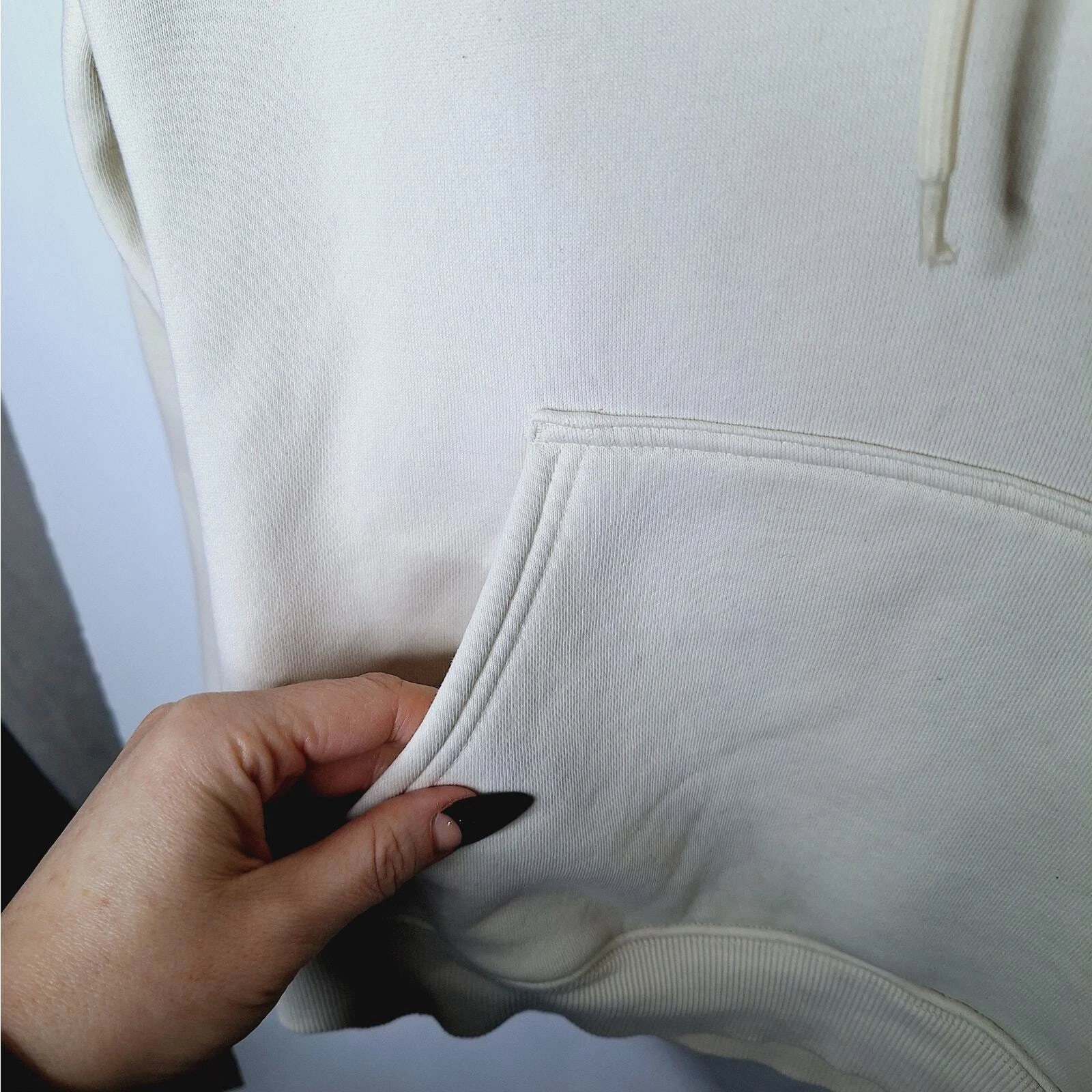 OFF WHITE Felpa donna Alphalete con cappuccio piccola panna logo scritto pesante