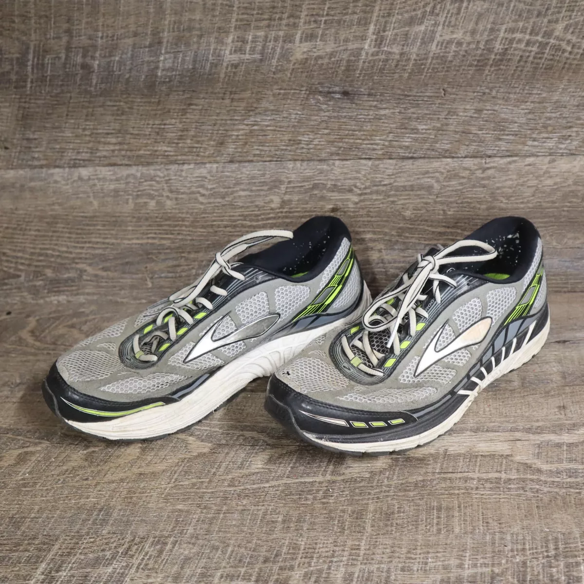 Brooks Dyad 8 Running Shoes Lace Up Gray Black 1101701D040 Men s