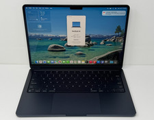2022 Apple MacBook Air 13.6" M2 8 C 8GB RAM 256GB SSD A2681 Midnight MLY33LL/A