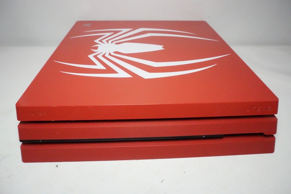 sony-playstation-4-pro-limited-edition-marvel-spiderman-1tb-console