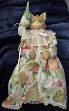 Vintage Intricate Victorian Style Porcelain Cat With Umbrella Tree Topper