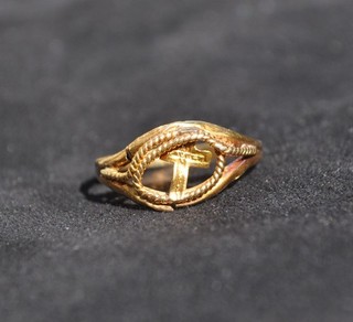 Bague en Or 18K Croix du Christ poinçon tête d'aigle (1 2Grs)
