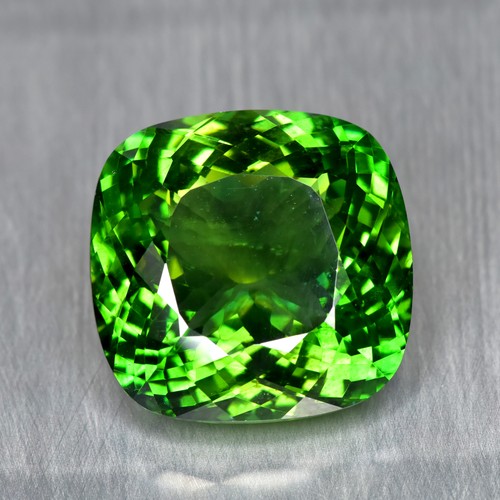 34.20Ct Custom Cushion Cut _ Awesome Untreated Vivid Green Apatite - Picture 2 of 3
