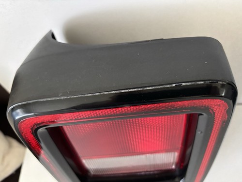 2018-2021 Jeep Wrangler JL Taillights - Drivers Side Has Crack - Bild 3 von 6