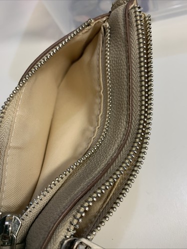 Damen A New Day Kunstleder Handgelenktasche grau strukturiert Reißverschluss Geldbörse - Bild 7 von 9