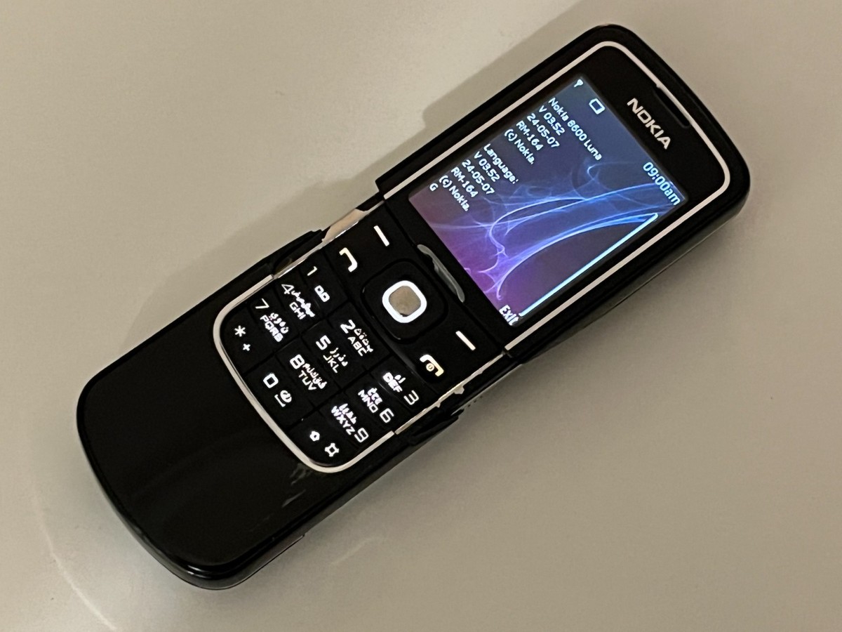 ノキアNOKIA　スライド式携帯電話『8600d』ドイツ製 純正バッテリー付 Nokia 8600 Luna Factory unlocked Black color made in Germany - No