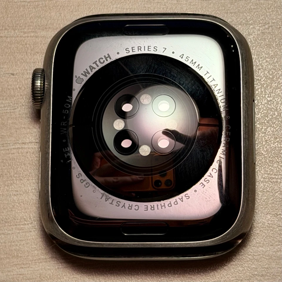 Apple Watch Series 7 45 Edition Titan Natural + Original Leder Armband Cellular - Bild 4 von 4