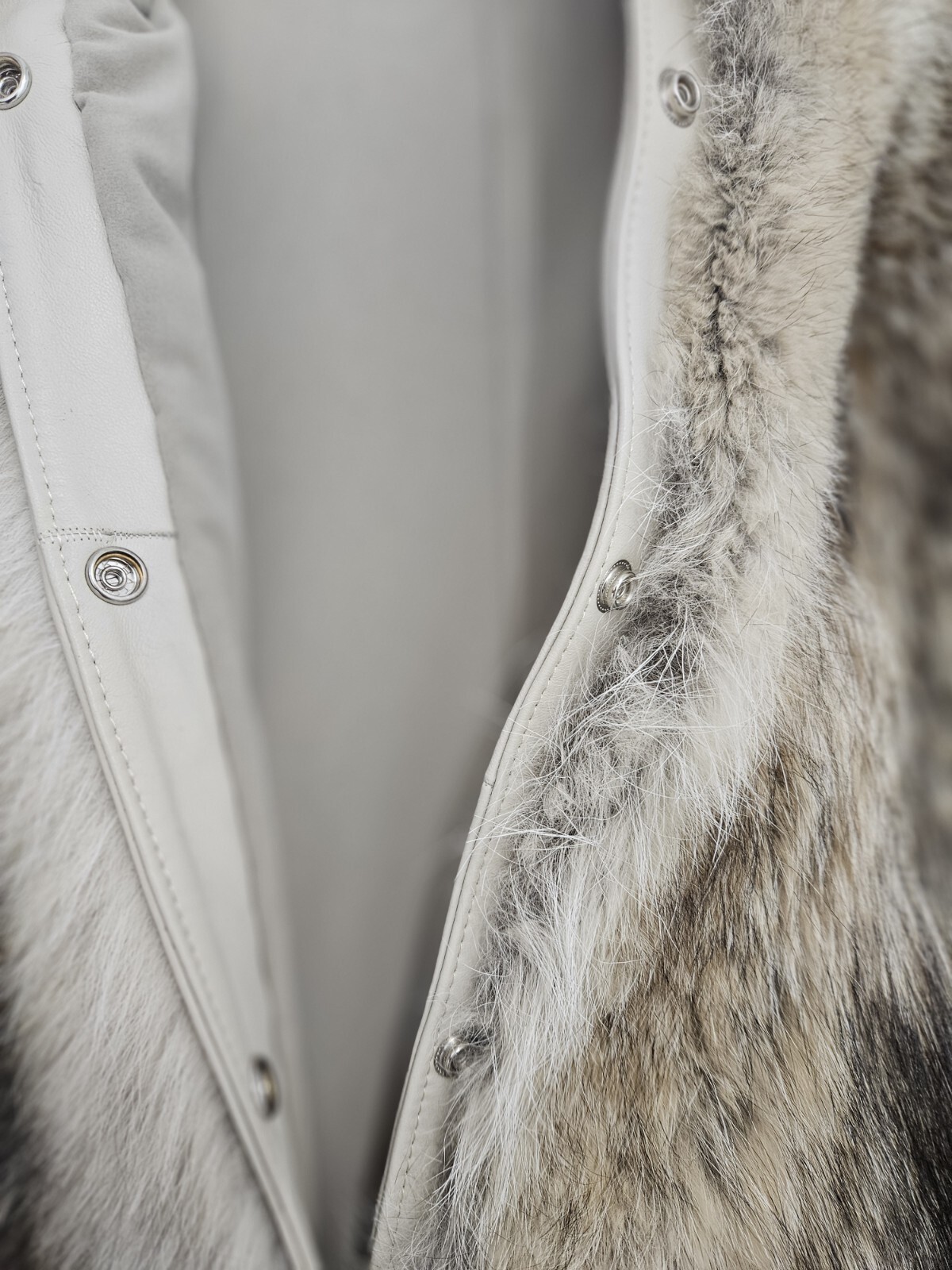 Jumpsuit coyote coyote fur coat unisex real fur men fur snowsuit image 4