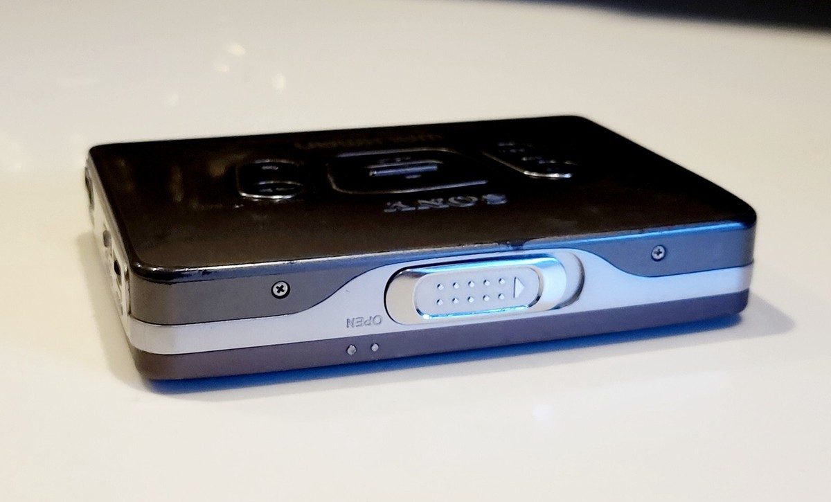 Rare SONY Walkman WM-EX614 CASSETTE PLAYER Collectable all Rare SONY Walkman WM-EX614 CASSETTE PLAYER Collectable all