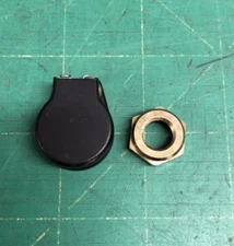 (1) Switchcraft 515 SPRING LOADED BLACK METAL Cover For 1/4" Jacks NOS