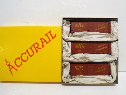 Accurail 3er Pack 3315 U.P. BE SPECIFIC 40FT STEEL BOX CARS KIT NOS MIB (C840) | Condition: New