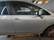 Porte arrière et accessoires Toyota VERSO