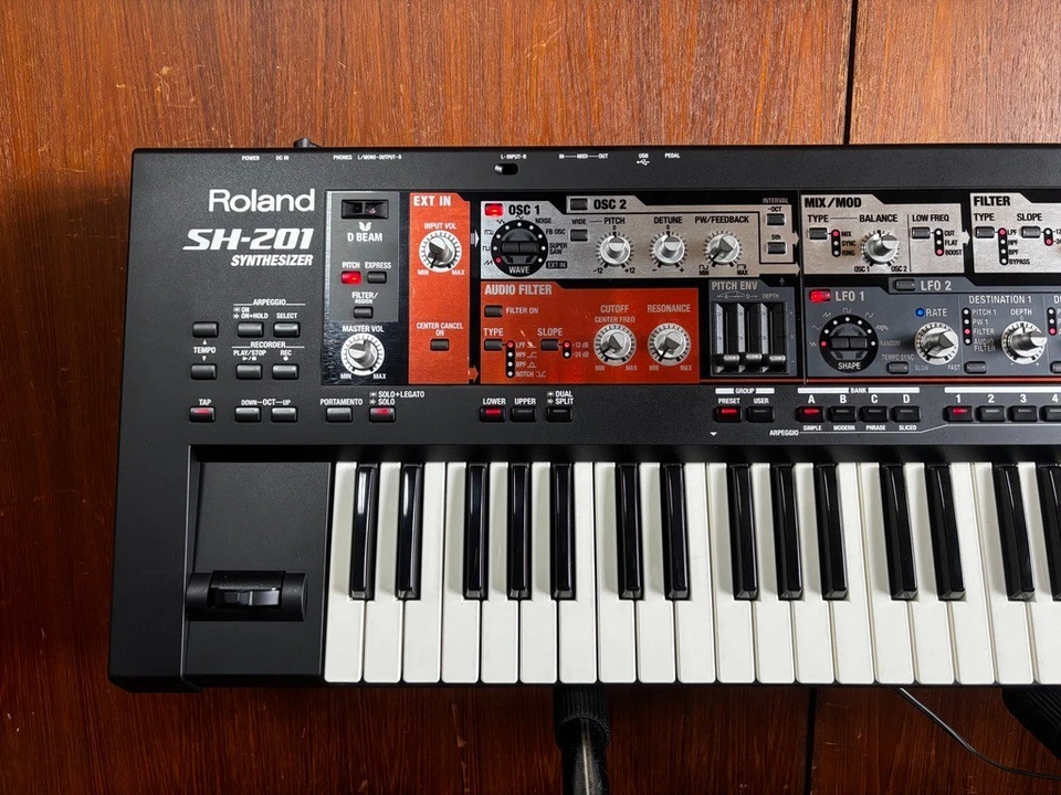 Roland SH-201 Analog Modeling Synthesizer w/ bag, power supply 100-240V - Image 2 of 4