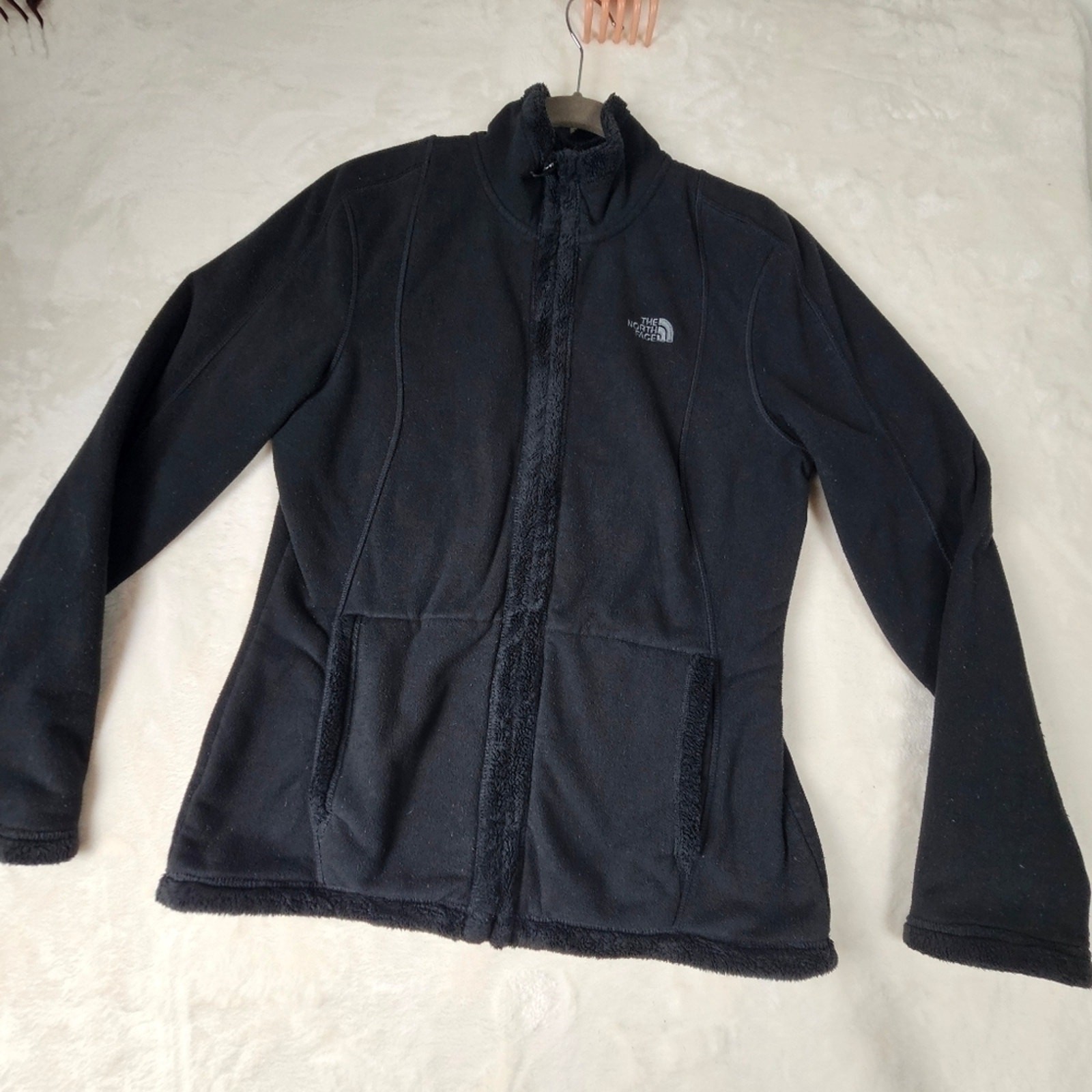 The North Face Women's Medium Black Full-Zip Fleece Jacket with Pockets