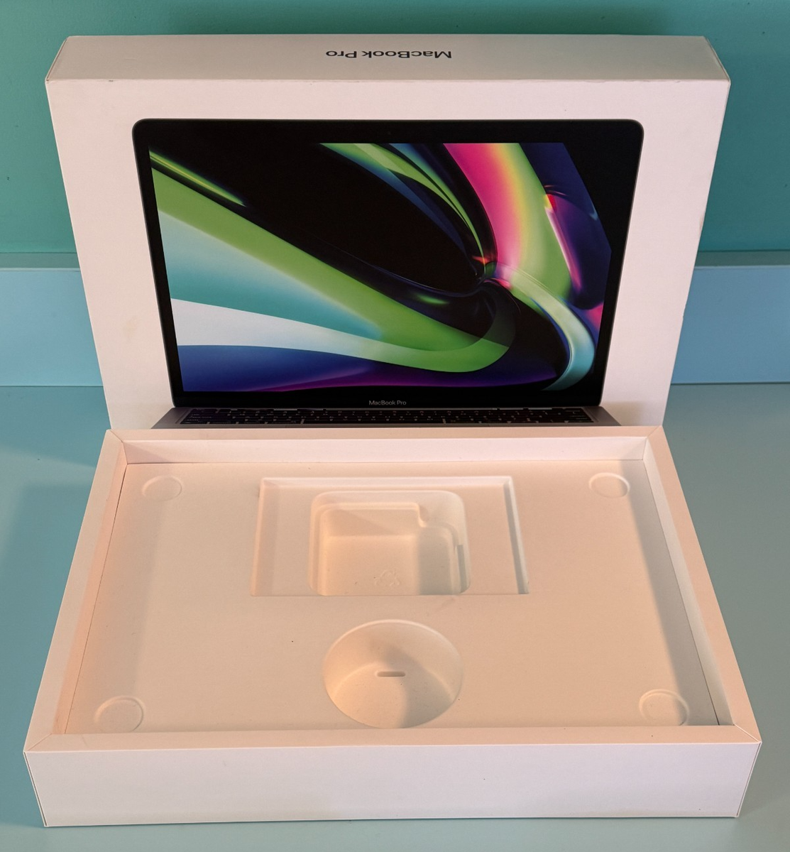 MacBook Pro Late 2020 13-inch Model A2338 8GB 256GB SSD Space Gray