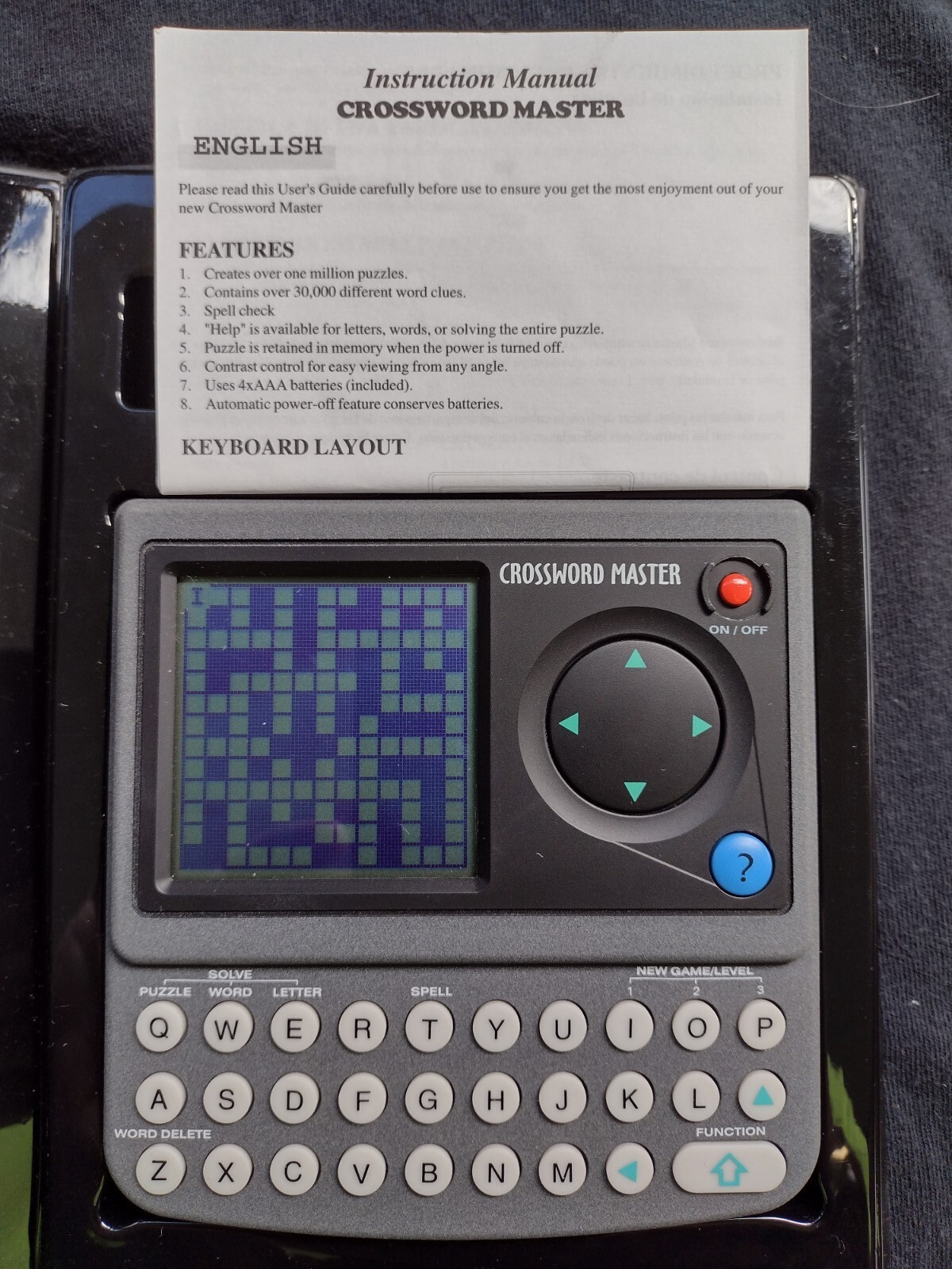 BROOKSTONE -" ELECTRONIC  CROSSWORD MASTER " CREATES OVER 1 MILLION PUZZLES VGC