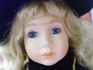 muñeca abril precio