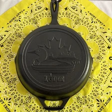 Lodge Cast Iron 10.25" Seasoned Canadian Loon Skillet, Canadiana Collection