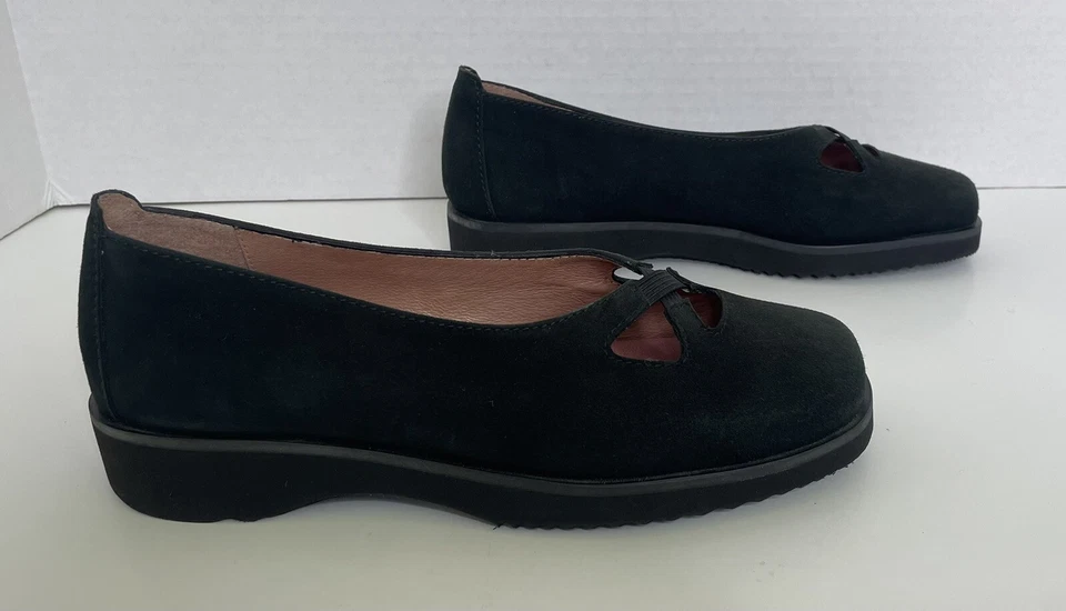 Andre Assous Black Suede Loafer Women's US Size 6.5 M Euro 37 w/ Elastic Vamp - Image 3 of 4