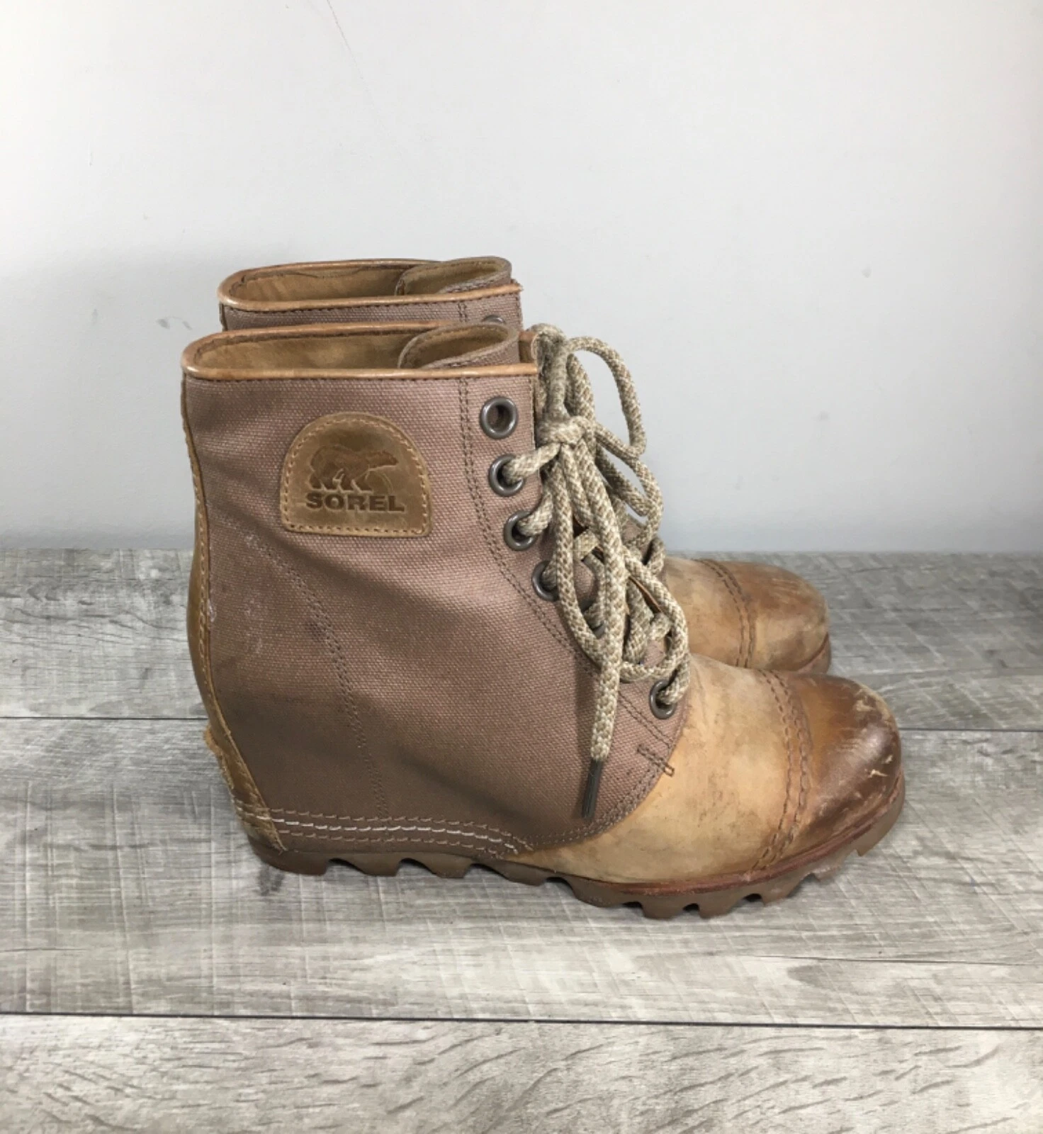 Sorel LL3104 Lexie Brown Leather Wedge Winter Snow Ankle Womens Boots Size 8