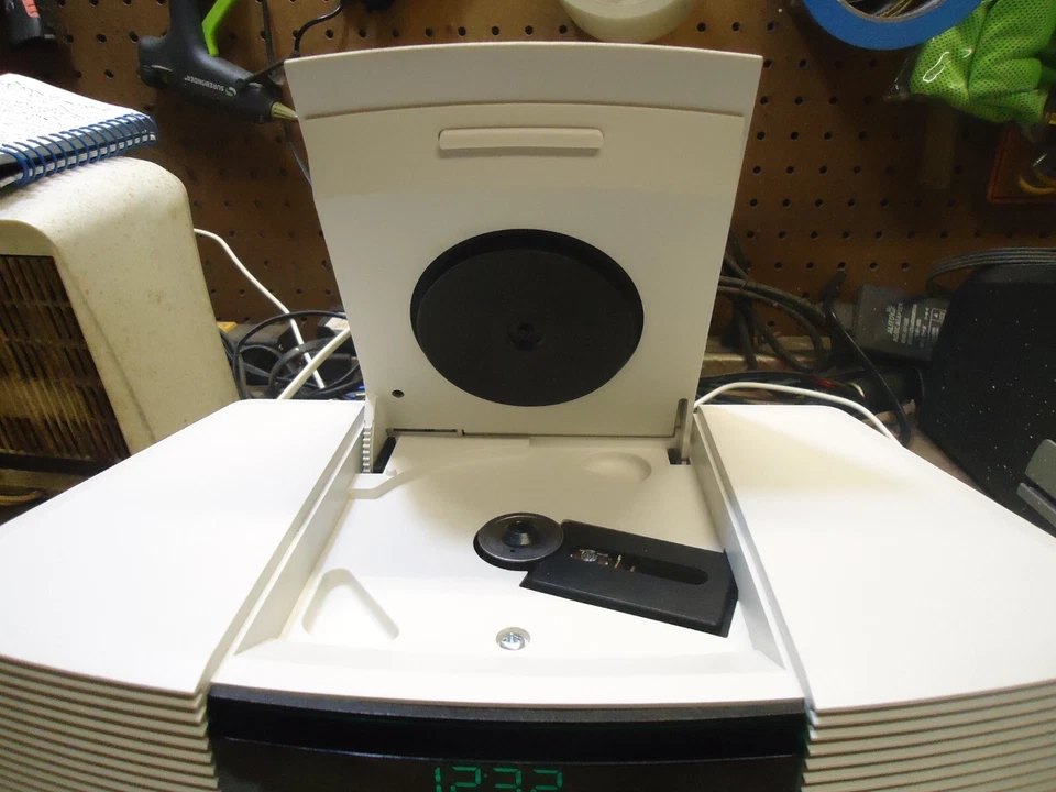 Bose Wave AWRC-1P AM/FM/CD COMO NUEVO. / ¡Con mando a distancia BOSE! & ANTENA Foto 3 de 4