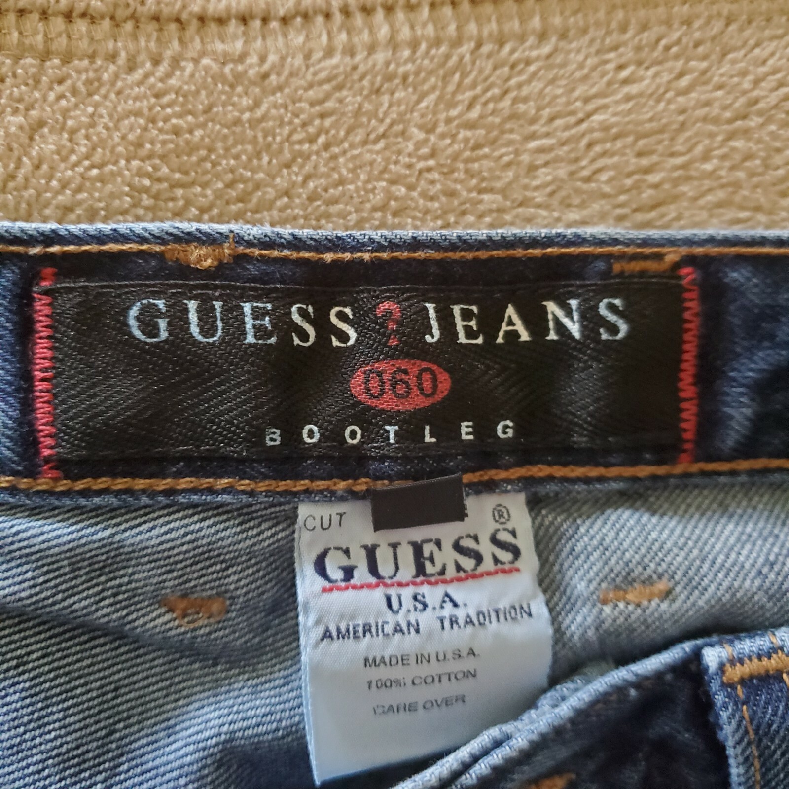 VINTAGE GUESS Jeans 060 Bootleg Dark Wash Denim Size … Gem