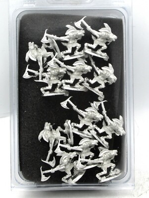 Ral Partha 02-792 Thumper Knights with Axes (Fantasy Armies) Doom Bunny Choppers