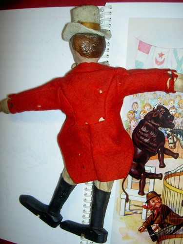 Antique Schoenhut HUMPTY DUMPTY Ringmaster jointed circus figure toy & two props - Picture 5 of 24