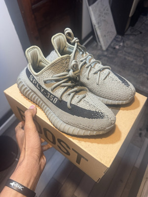 adidas Yeezy Boost 350 V2 Low Top Sneaker Beige/Black SPLY-350 Comfort